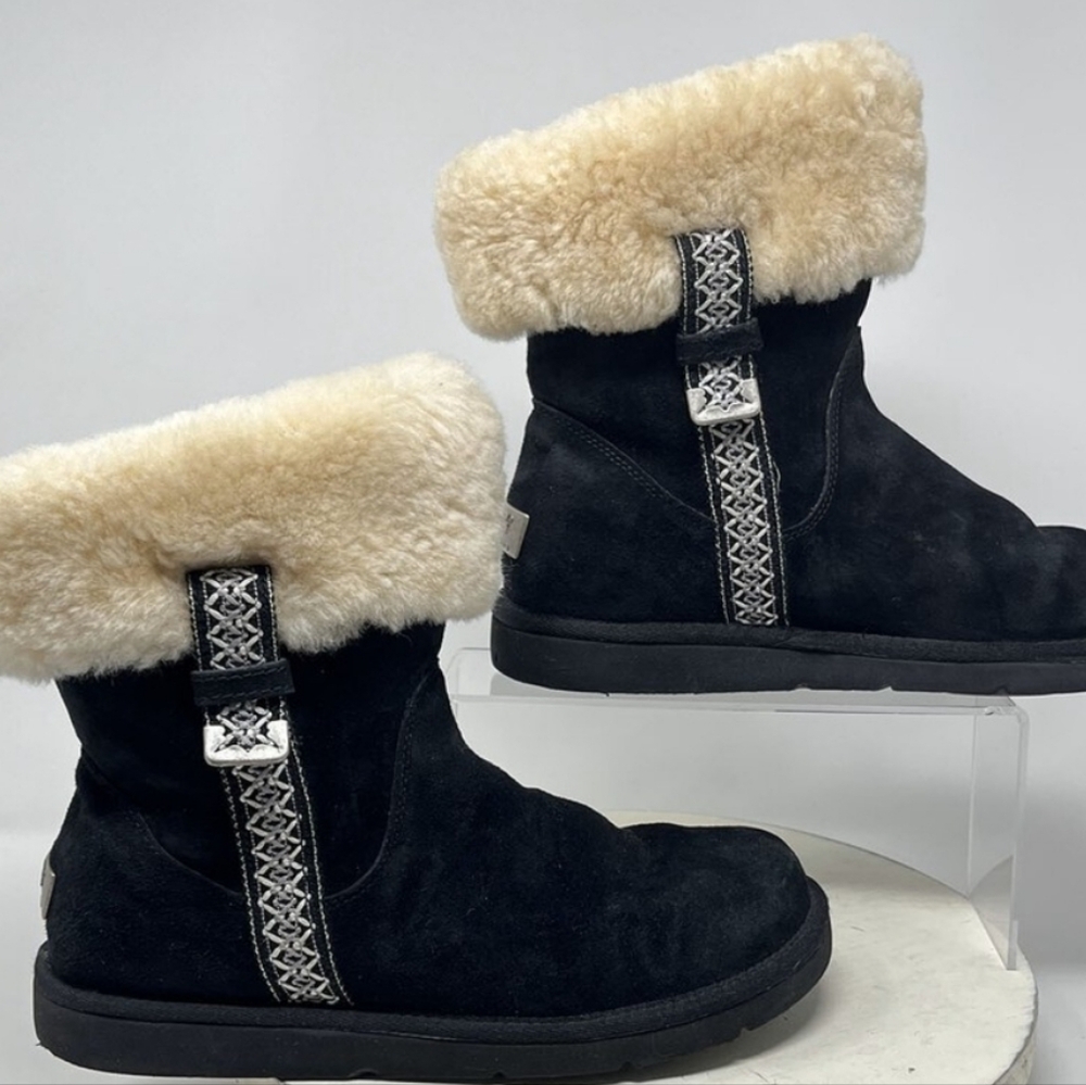 UGG Australia Metro Tas Black and Cream Fur-Lined Winter Boots    Size 7